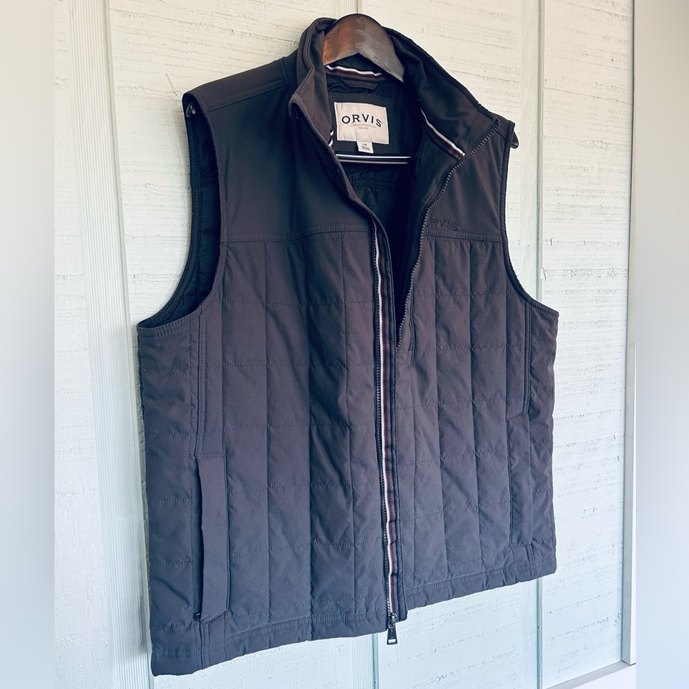 Orvis Men's Charcoal Quilted Vest